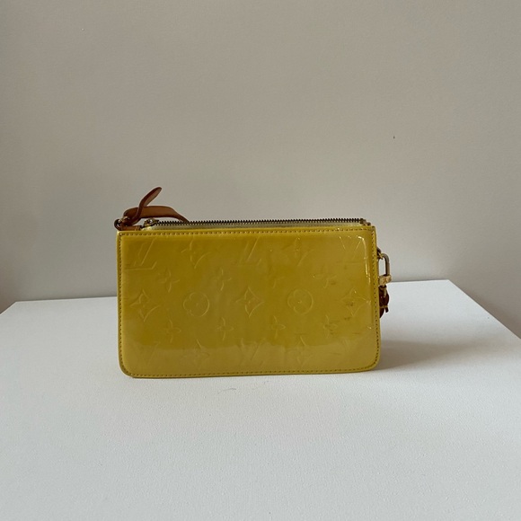 Louis Vuitton Verni Patent Leather Yellow Pouchette - Picture 9 of 9